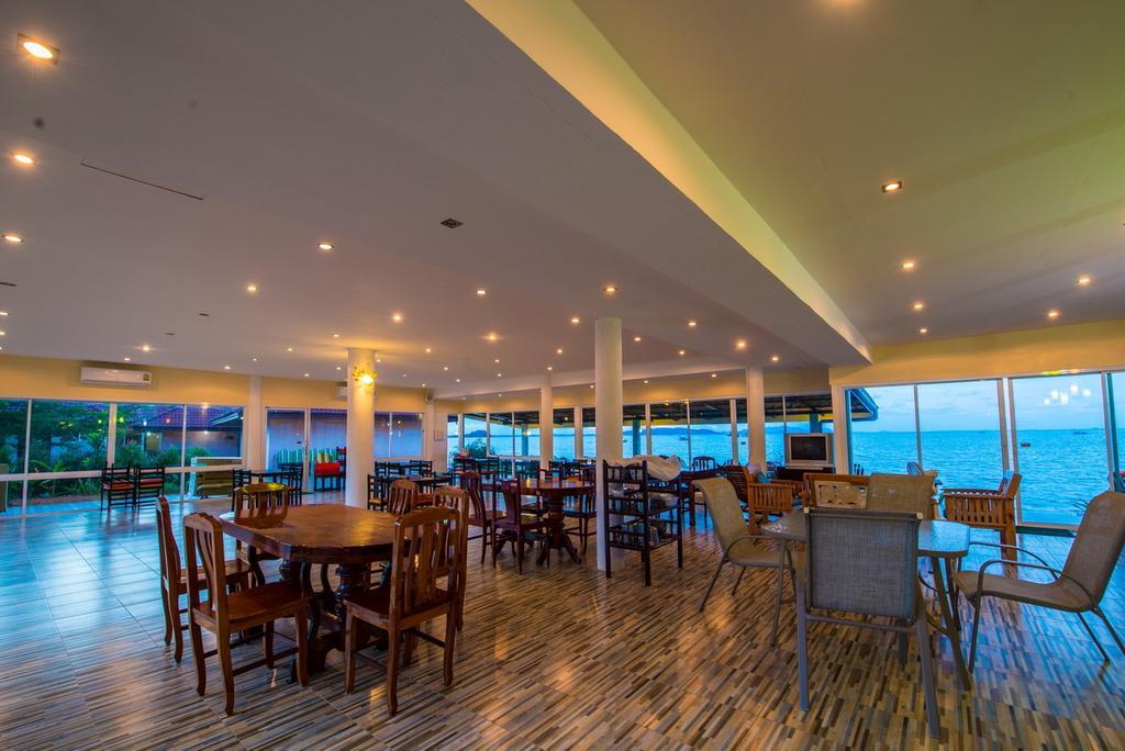 Star Light Beach Resort And Restaurant Chumphon Exterior foto